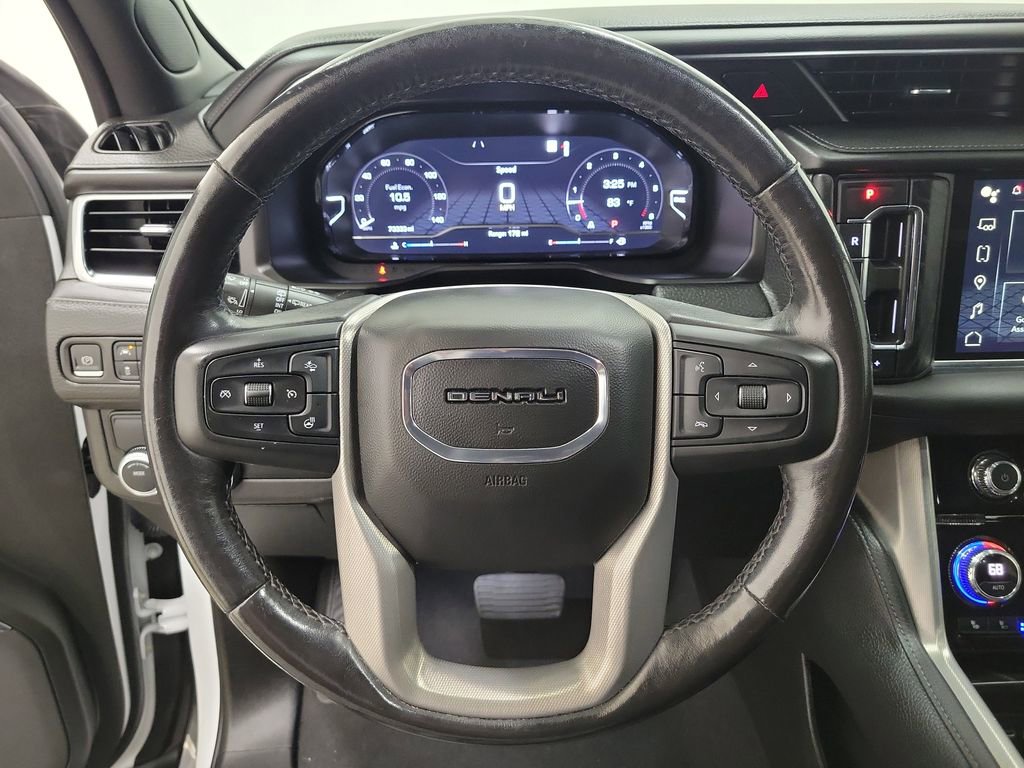 Used 2022 GMC Yukon XL Denali image 21