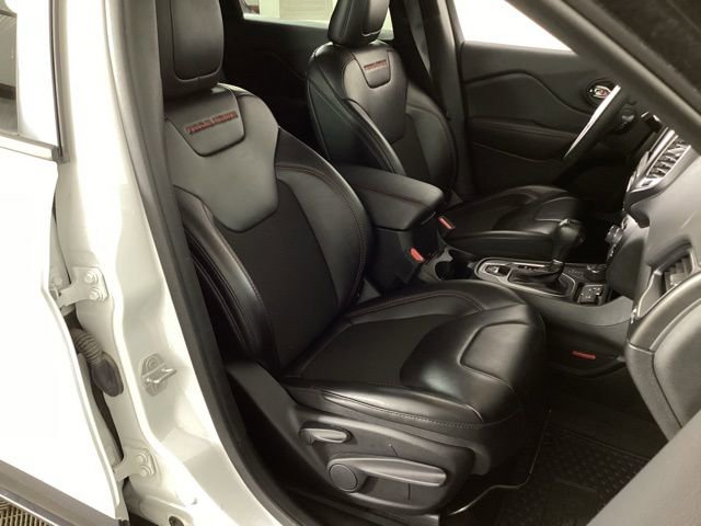 Used 2023 Jeep Cherokee Trailhawk image 39