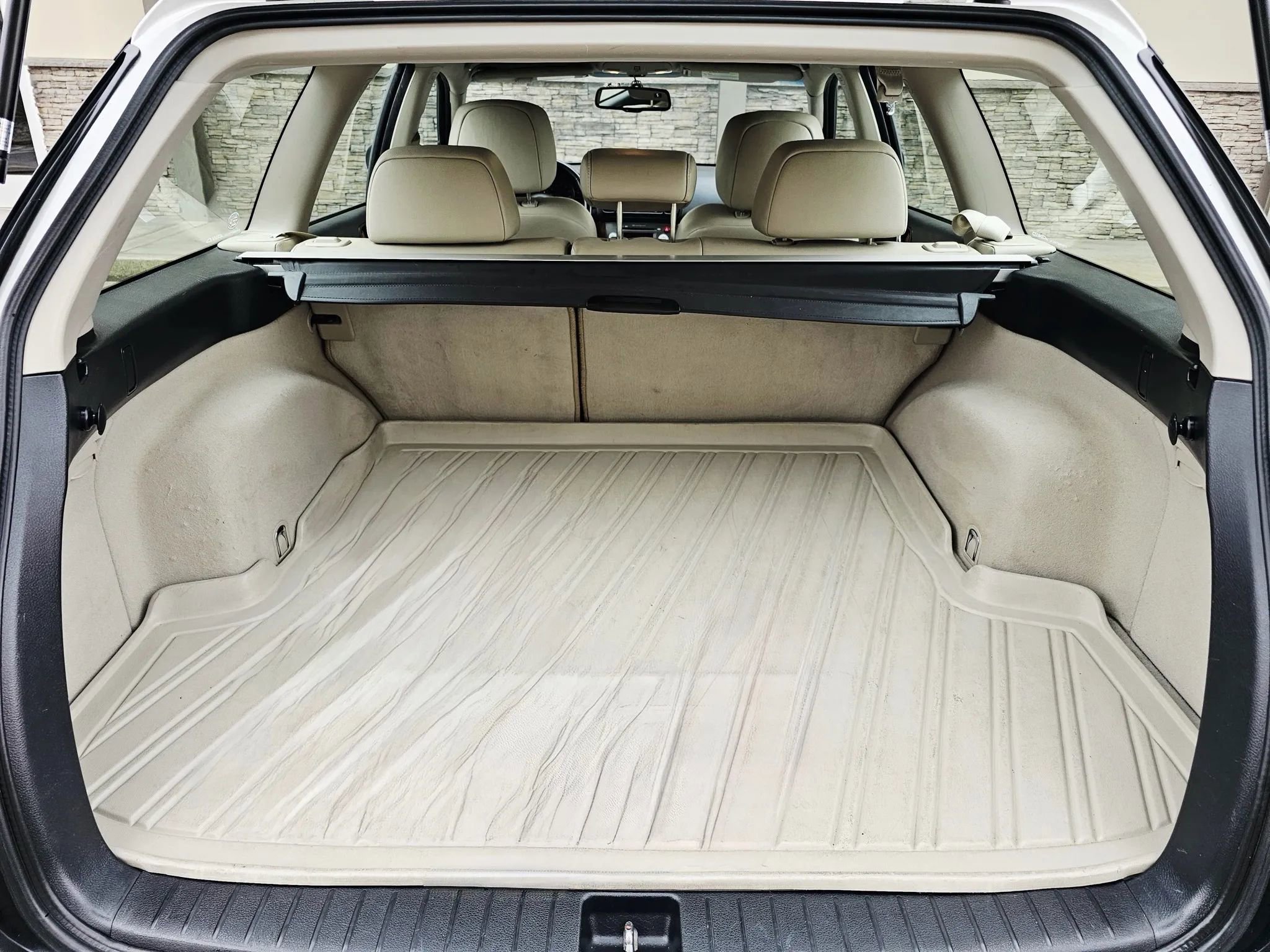 Used 2008 Subaru Outback 2.5i Limited L.L. Bean image 18