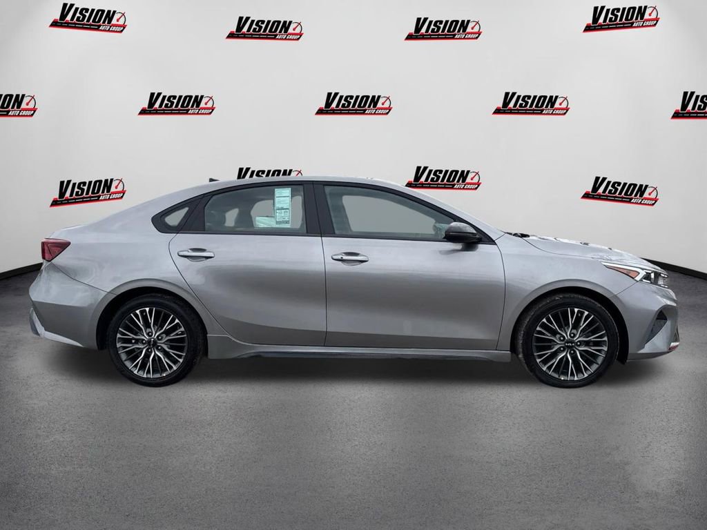 Certified 2023 Kia Forte GT-Line image 4