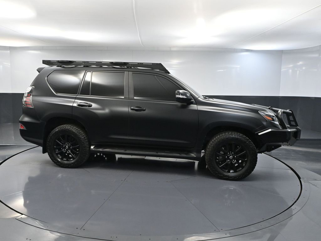 Used 2023 Lexus GX 460 w/ Black Line Special Edition AWD/4WD image 4