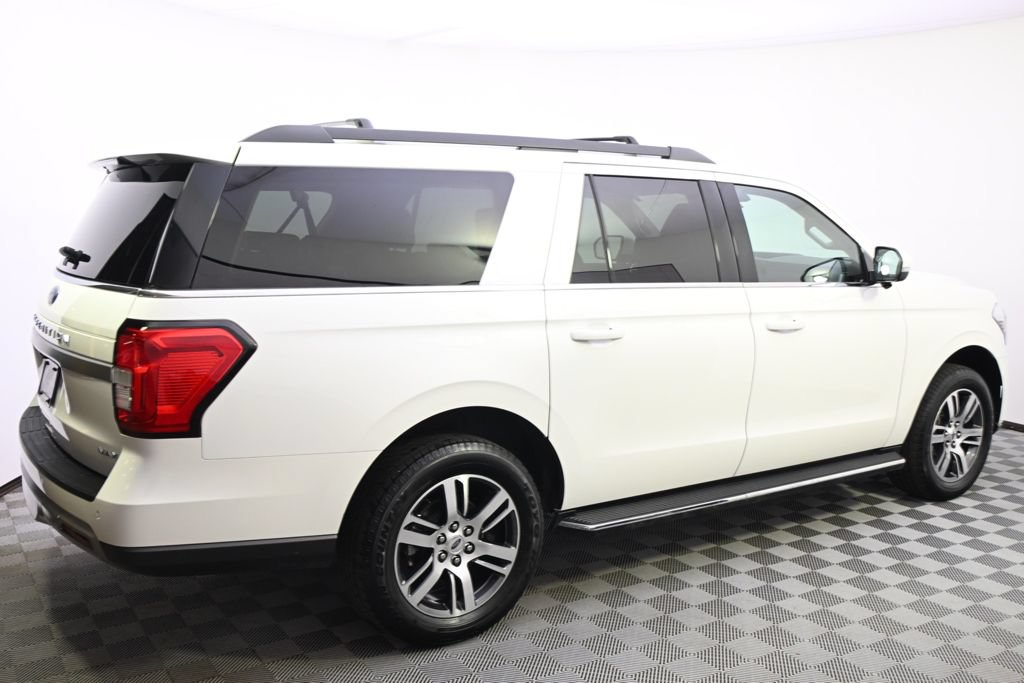 Used 2023 Ford Expedition Max XLT AWD/4WD image 7