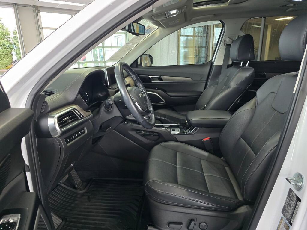 Used 2022 Kia Telluride EX w/ EX Premium Package image 22