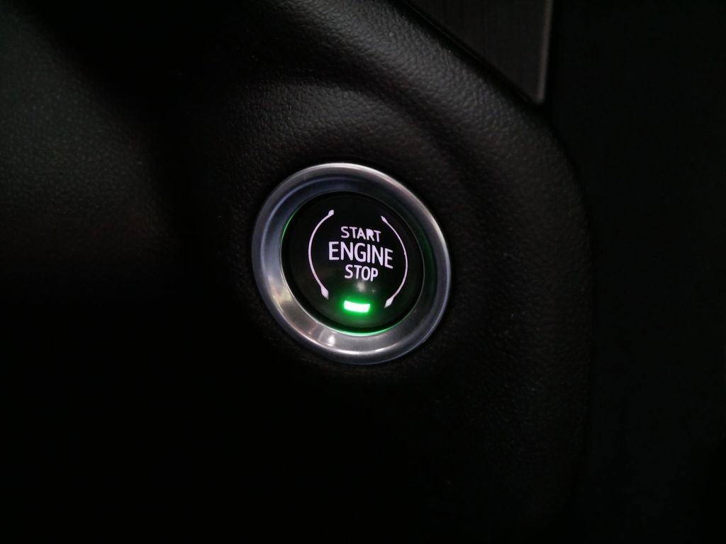 Used 2022 GMC Sierra 3500 Denali w/ Denali Ultimate Package image 27