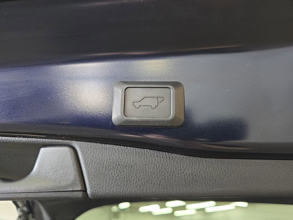 Used 2020 Toyota RAV4 XSE w/ XSE Grade Weather Package AWD/4WD image 13