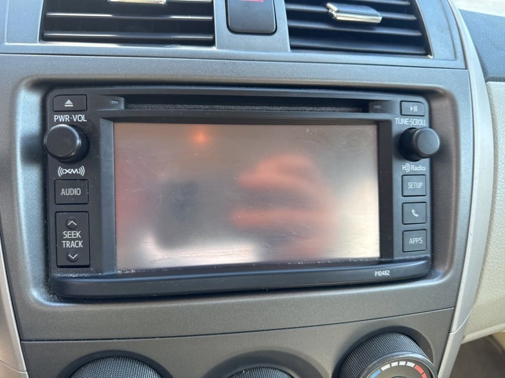 Used 2013 Toyota Corolla LE Special Edition FWD image 19