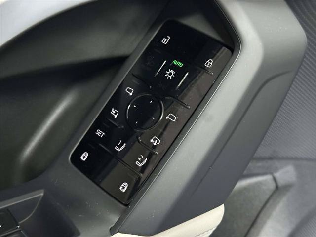 Used 2025 Audi Q5 Premium w/ Convenience Package AWD/4WD image 14