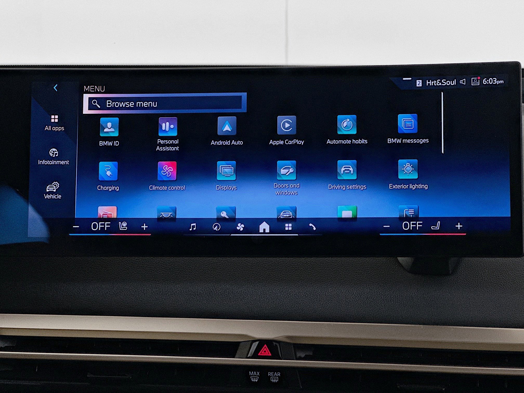 Used 2024 BMW iX xDrive50 w/ Sport Package image 12