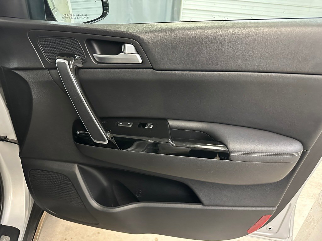 Used 2020 Kia Sportage S w/ S Premium Package FWD image 27
