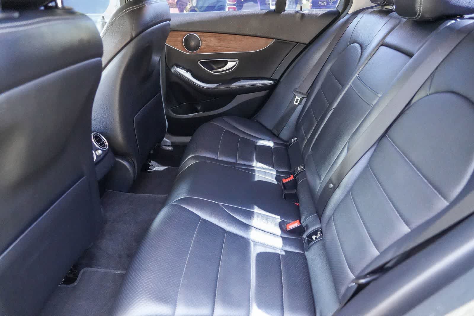 Used 2020 Mercedes-Benz C 300 Sedan image 17