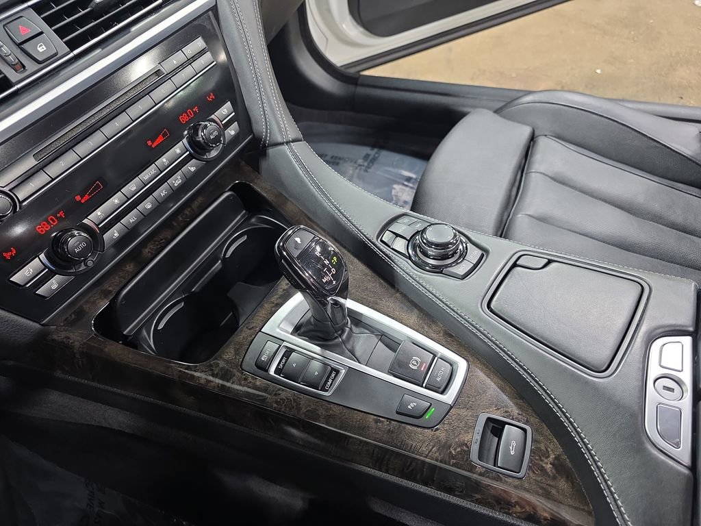 Used 2013 BMW 650i Convertible image 22