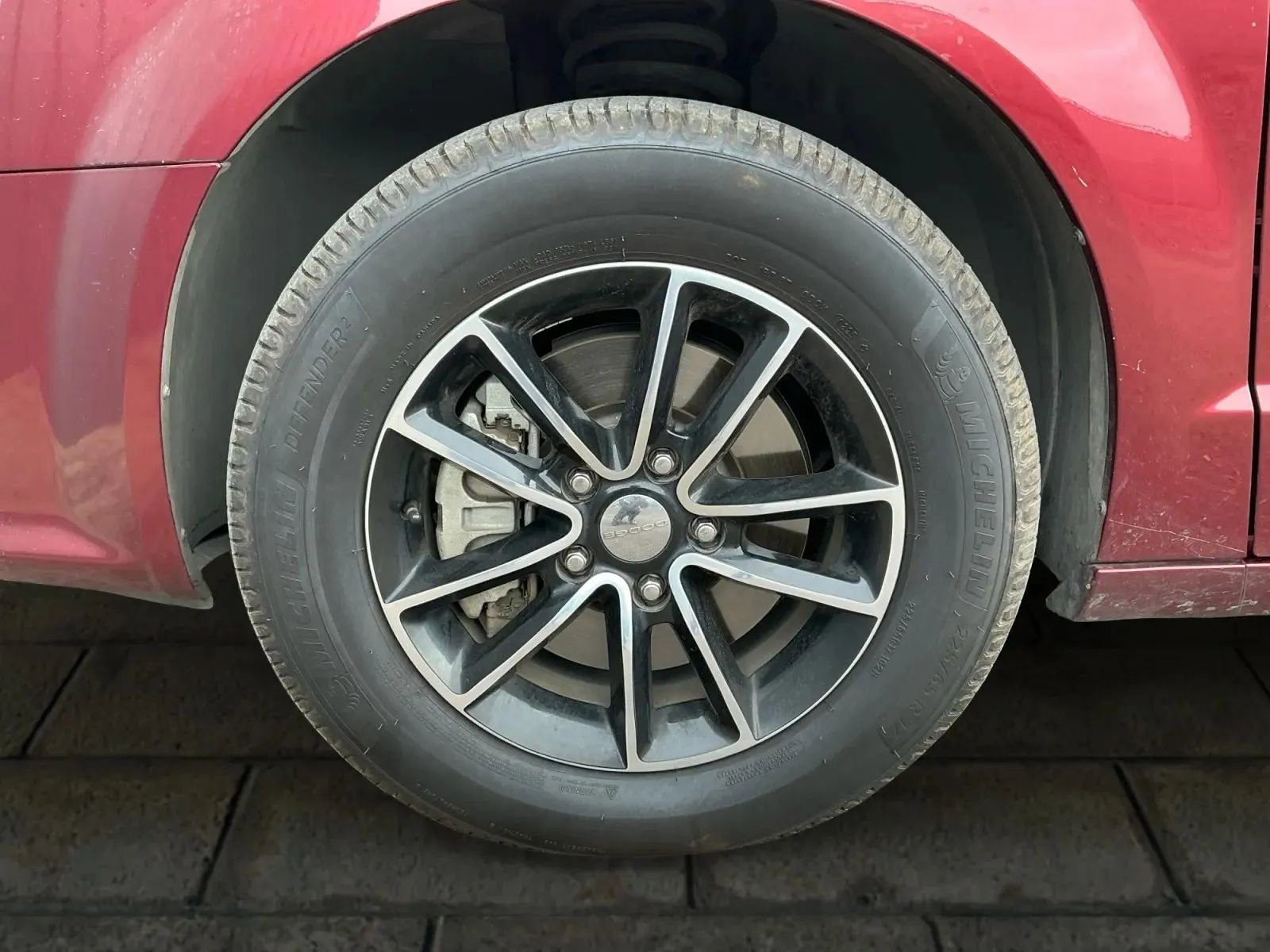 Used 2018 Dodge Grand Caravan SE image 25