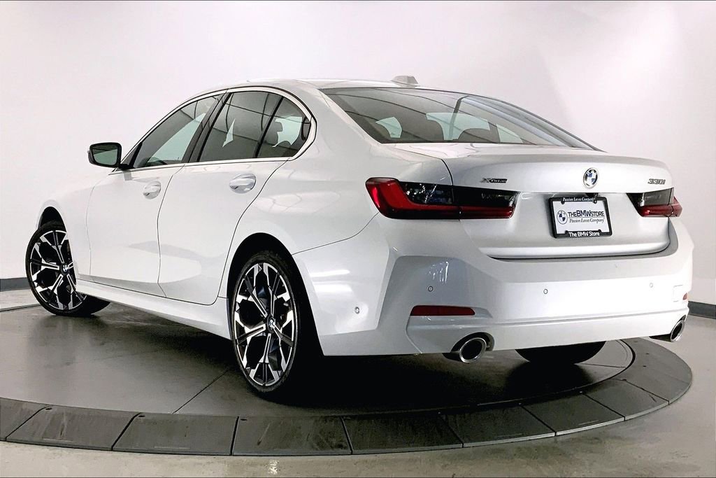 Used 2025 BMW 330i xDrive Sedan AWD/4WD image 10