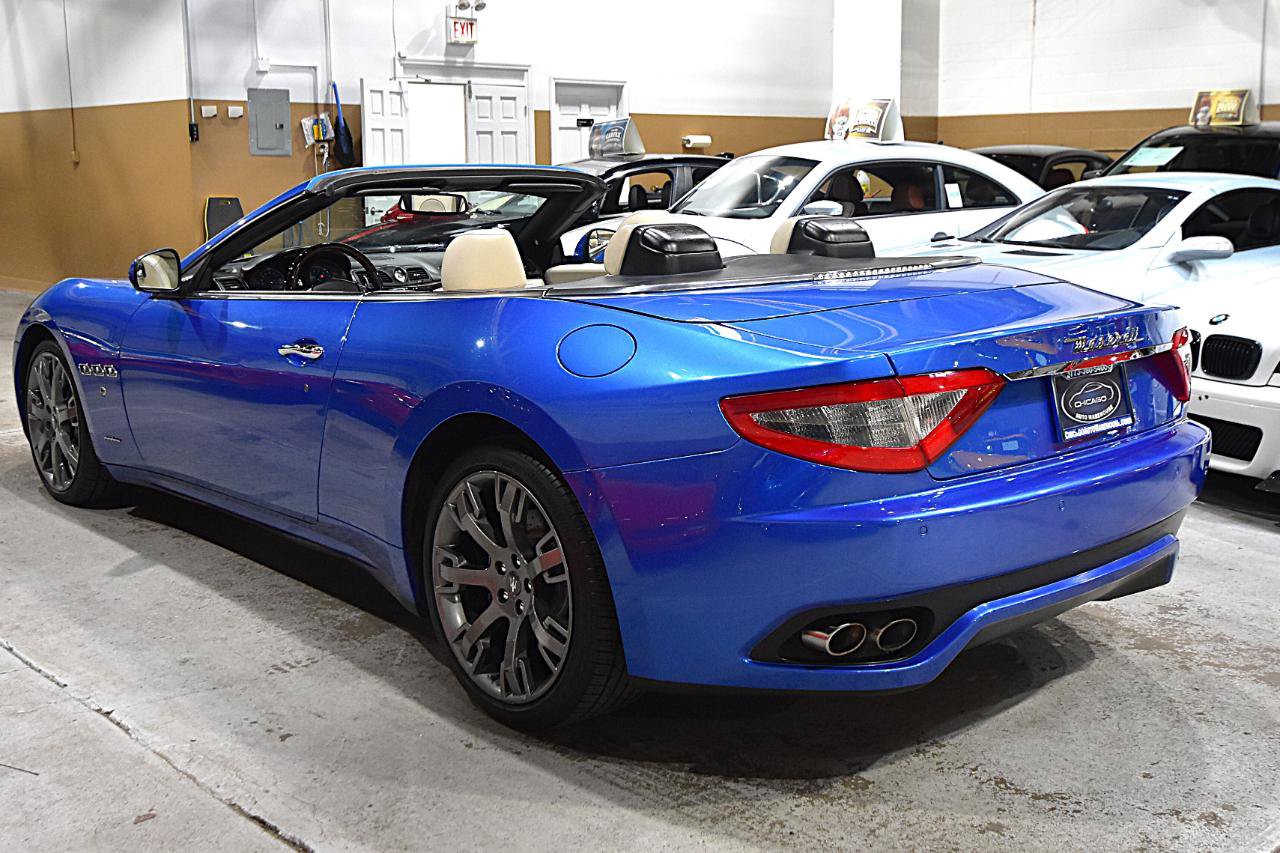 Used 2015 Maserati GranTurismo Convertible RWD image 17