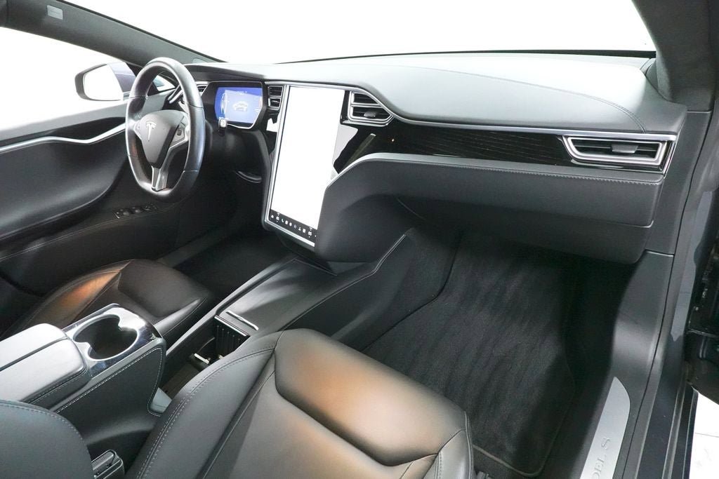 Used 2016 Tesla Model S 70D AWD/4WD image 32