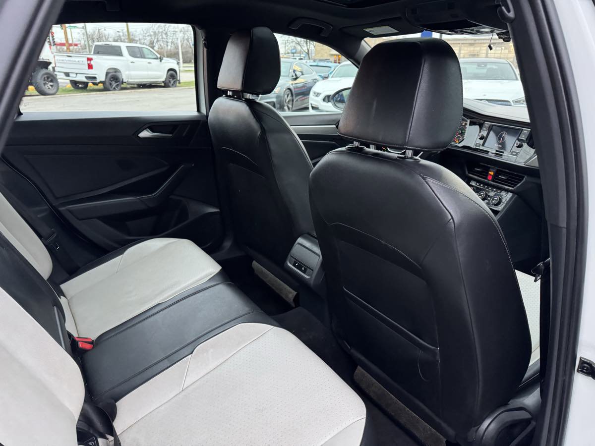 Used 2019 Volkswagen Jetta R-Line w/ R-Line Cold Weather Package FWD image 34