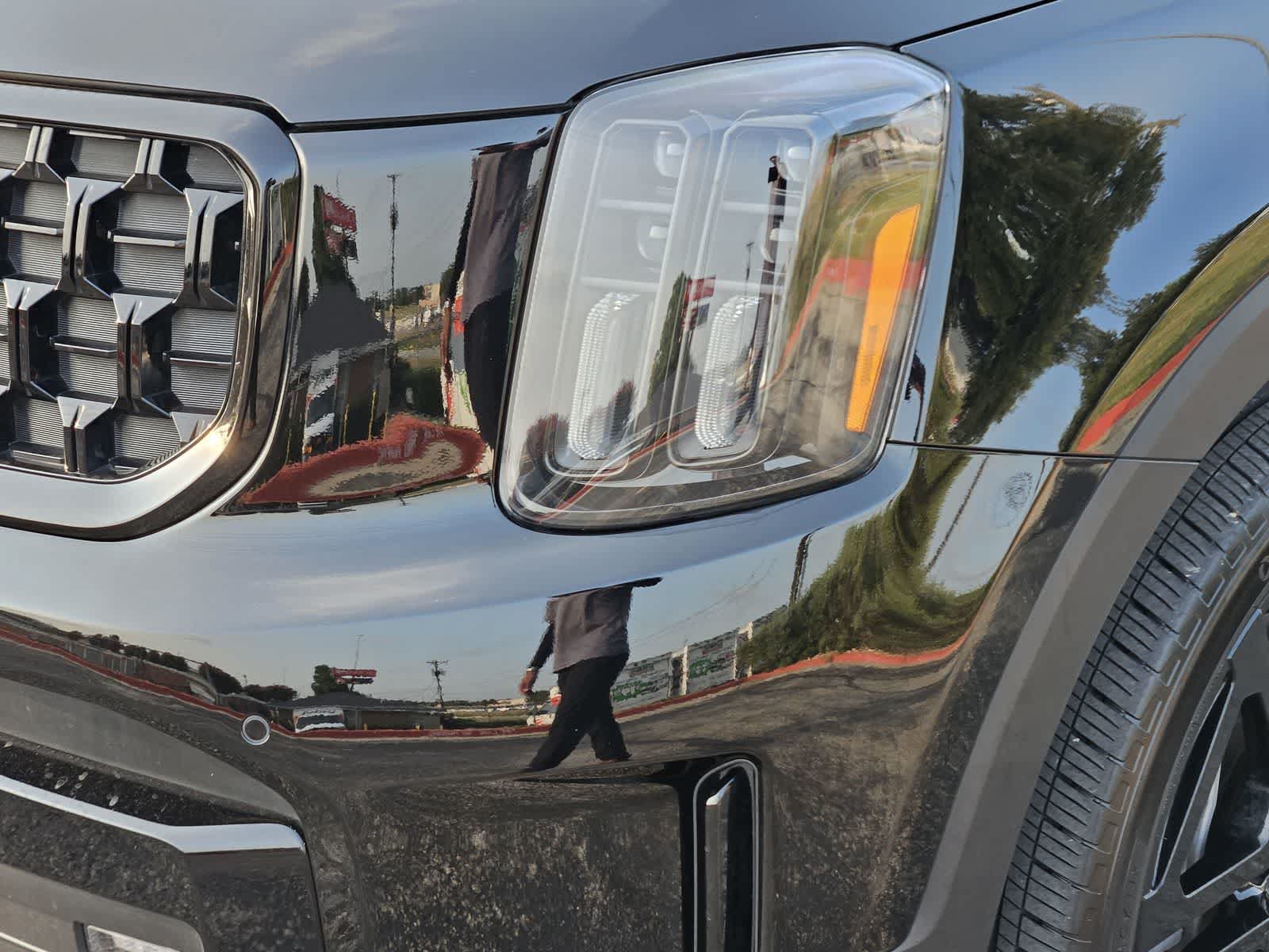 Certified 2025 Kia Telluride SX Prestige X-Line AWD/4WD image 7