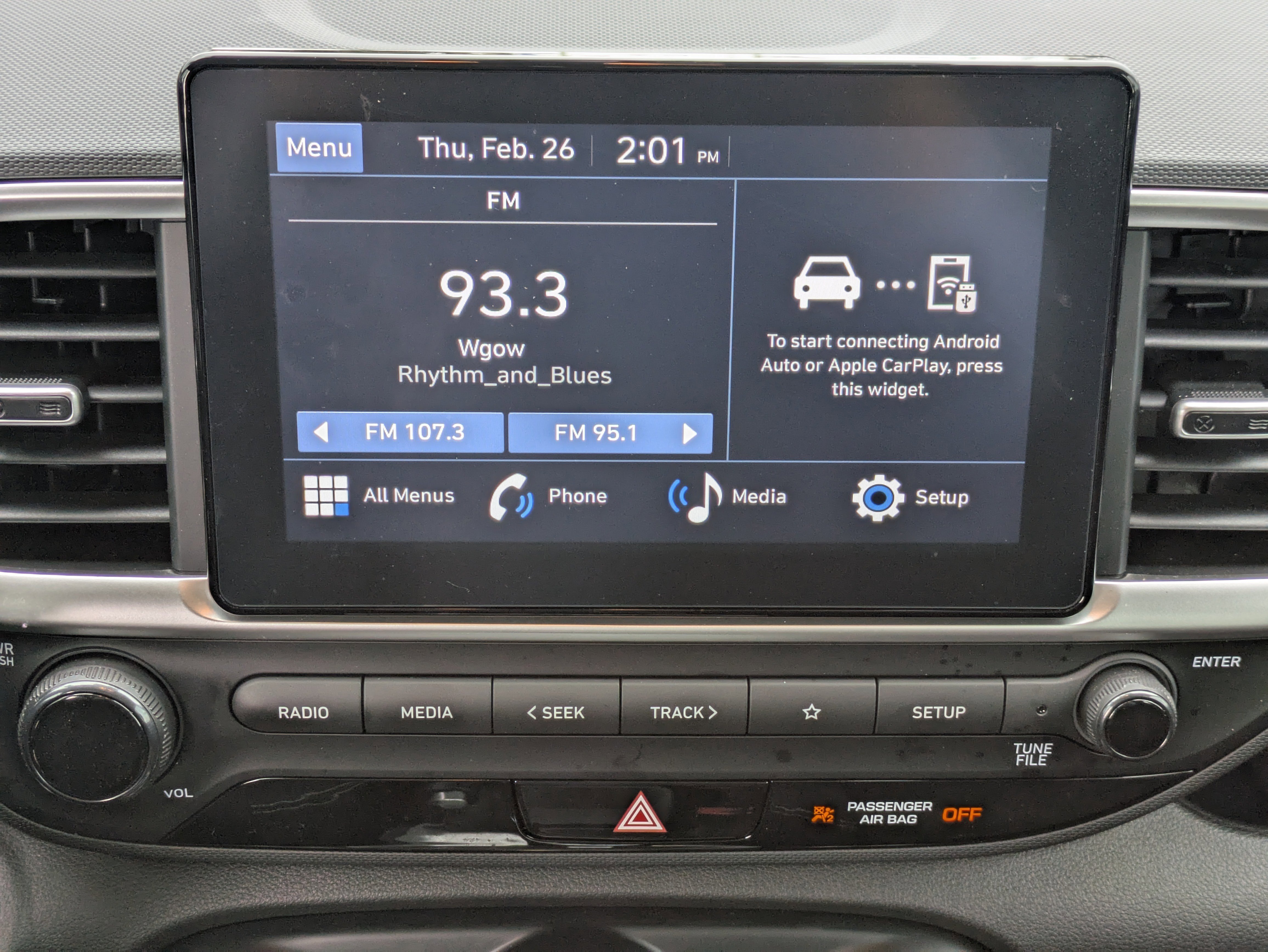 Certified 2025 Hyundai Venue SEL image 16