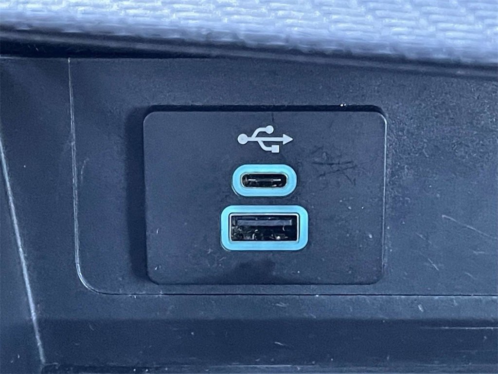 Used 2024 Ford Mustang Coupe image 21