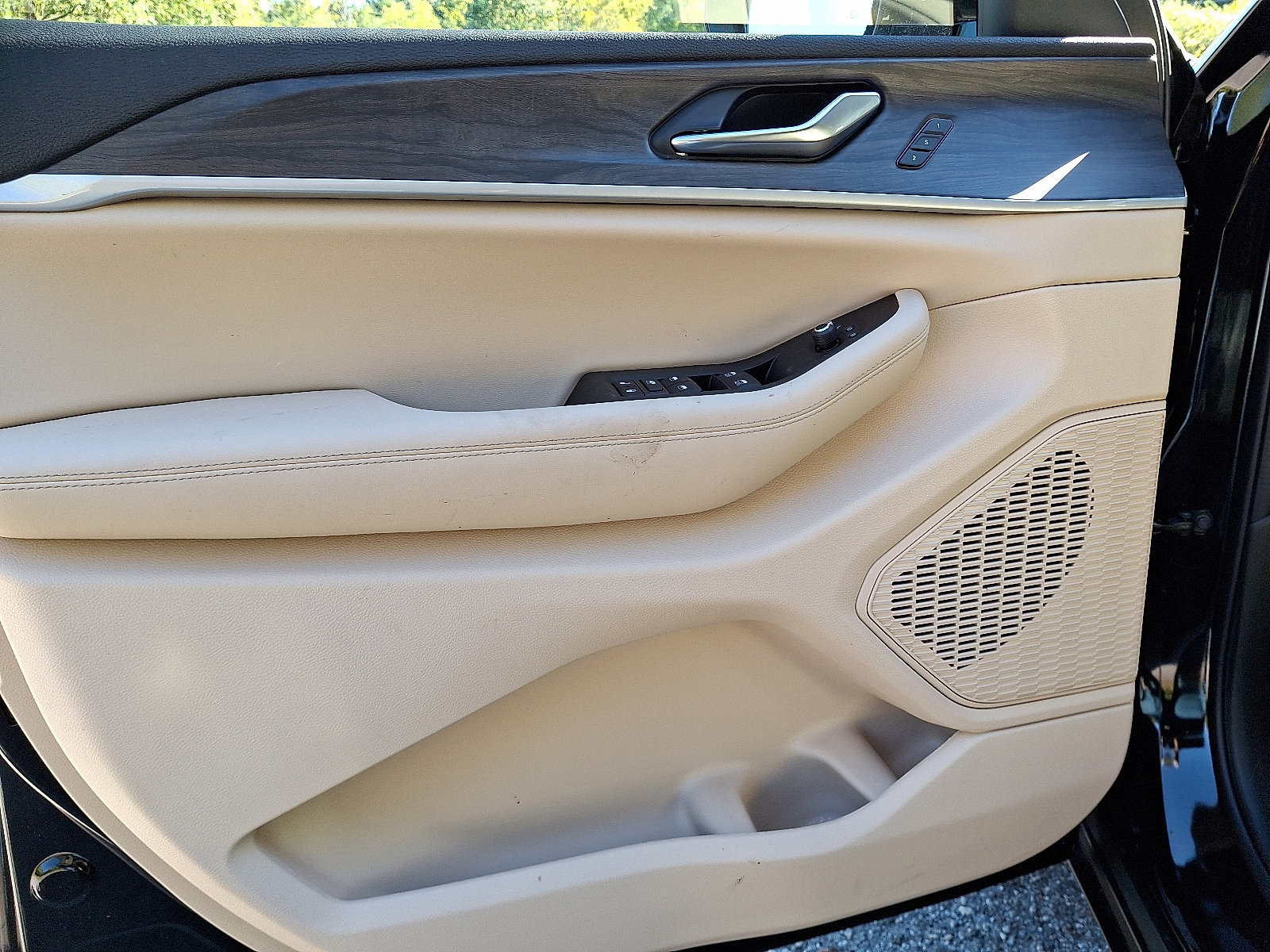 New 2025 Jeep Grand Cherokee Limited image 8