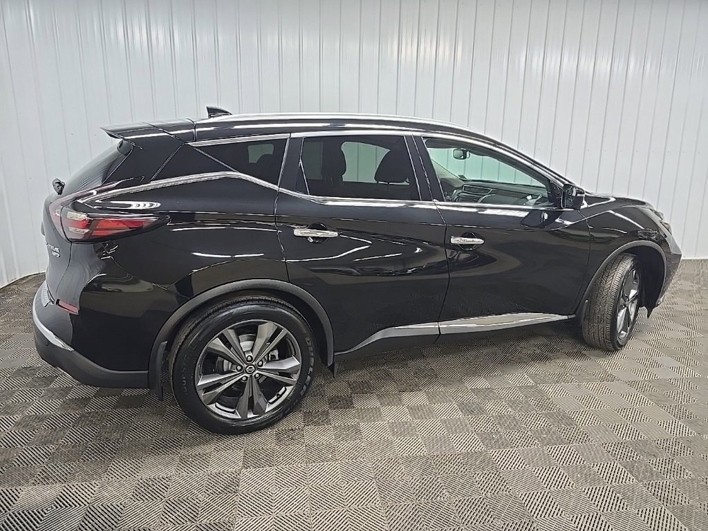 Used 2022 Nissan Murano Platinum w/ Cargo Package image 3