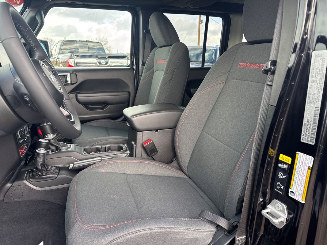 Used 2025 Jeep Wrangler Unlimited Rubicon image 6