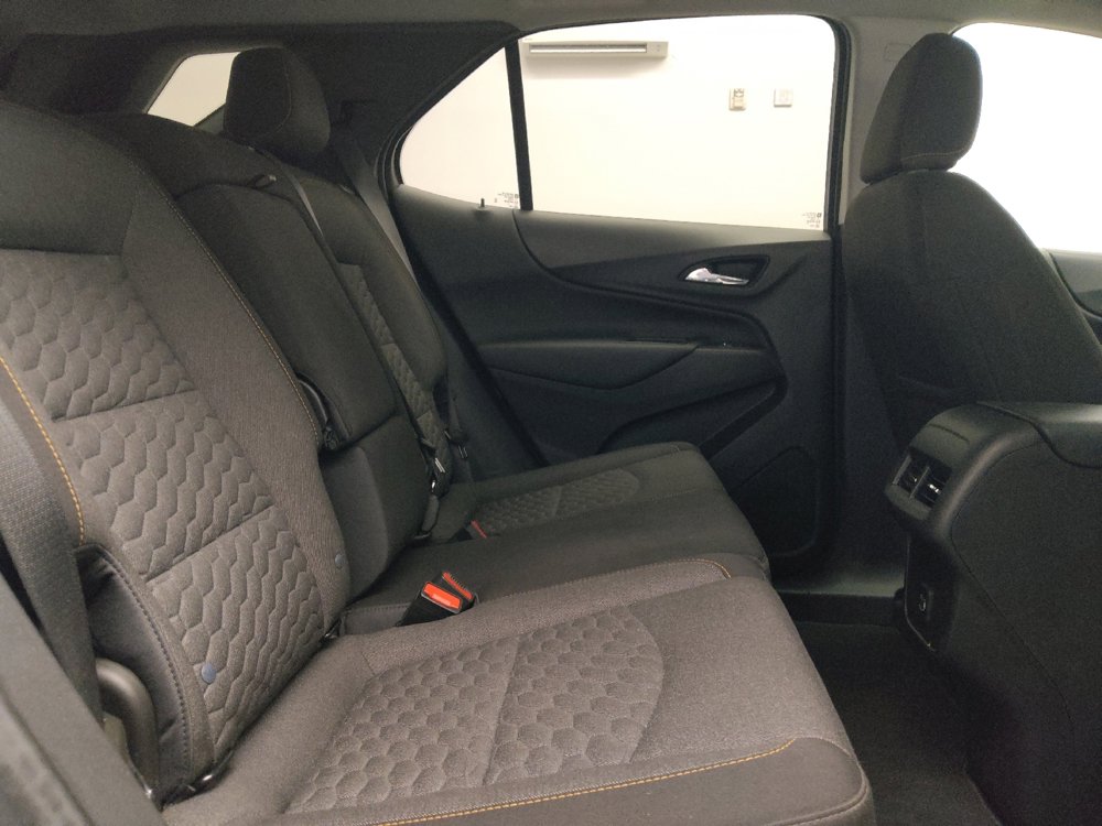 Used 2021 Chevrolet Equinox LT FWD image 19