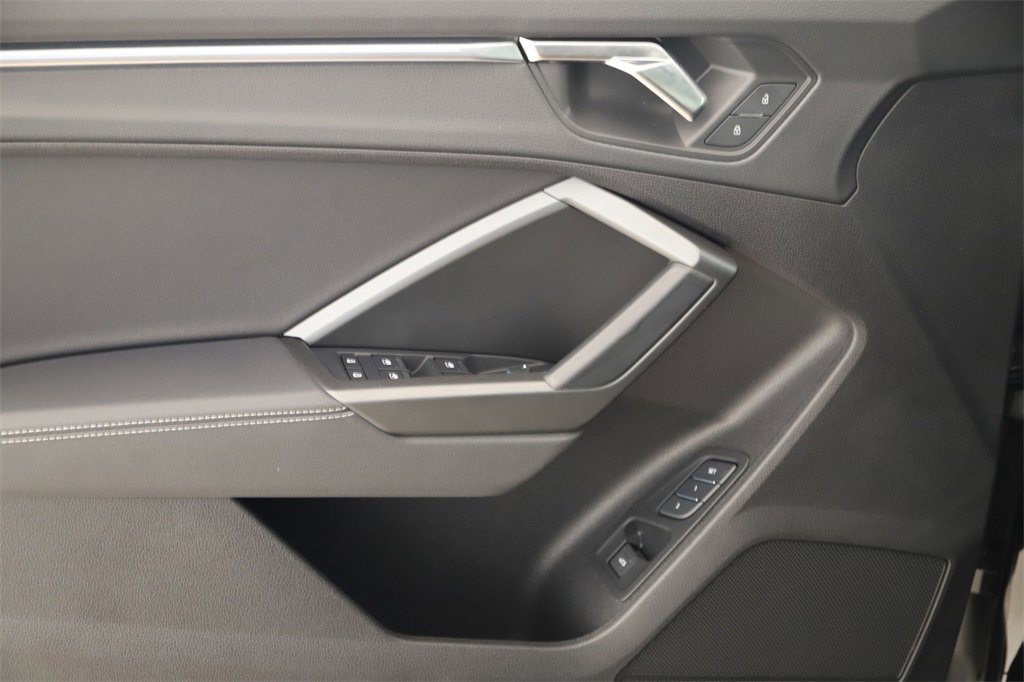 Certified 2024 Audi Q3 2.0T Premium Plus image 23