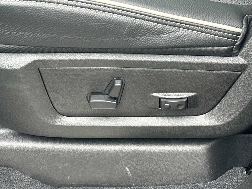New 2026 RAM 3500 Limited AWD/4WD image 19