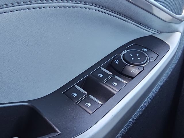 Certified 2022 Ford Explorer XLT w/ Equipment Group 202A image 15