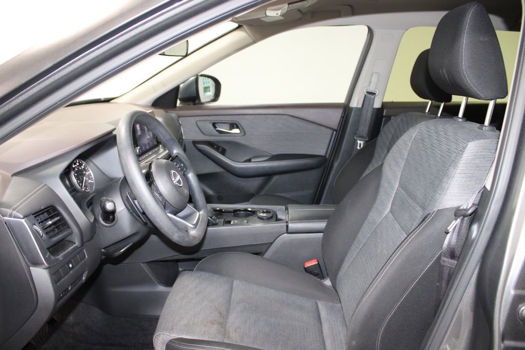 Used 2023 Nissan Rogue SV AWD/4WD image 16