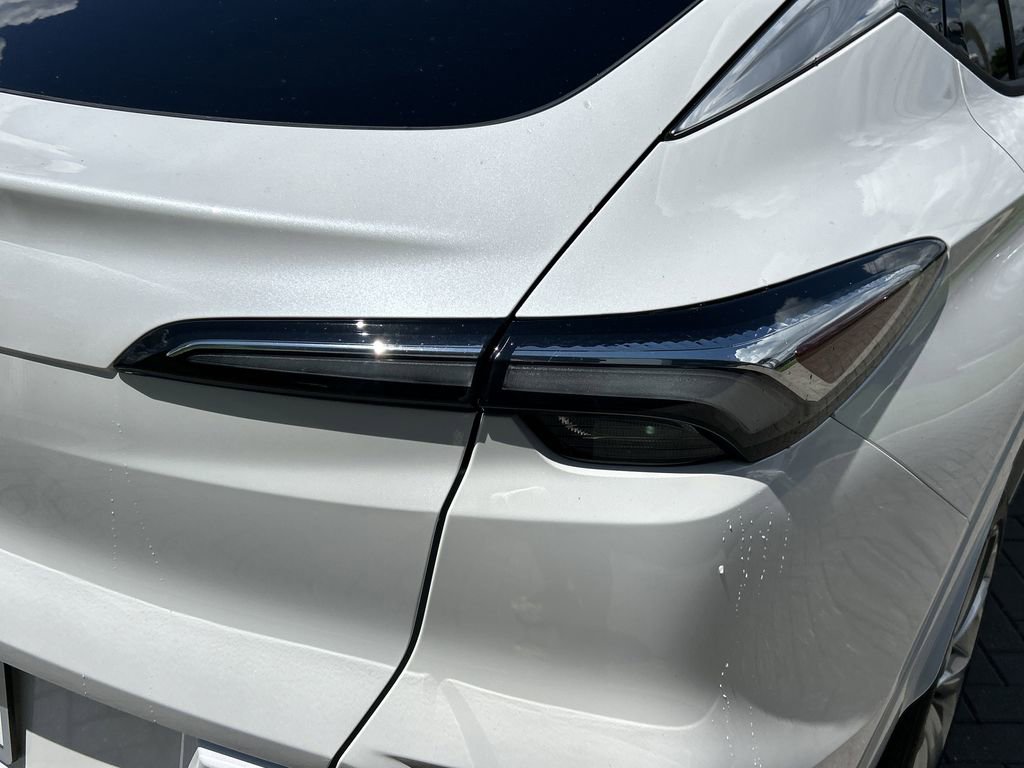 New 2025 Buick Envista Avenir image 9