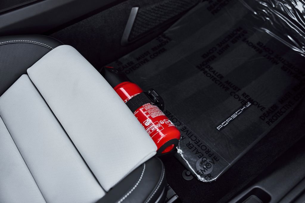 Used 2023 Porsche 911 Turbo S image 39