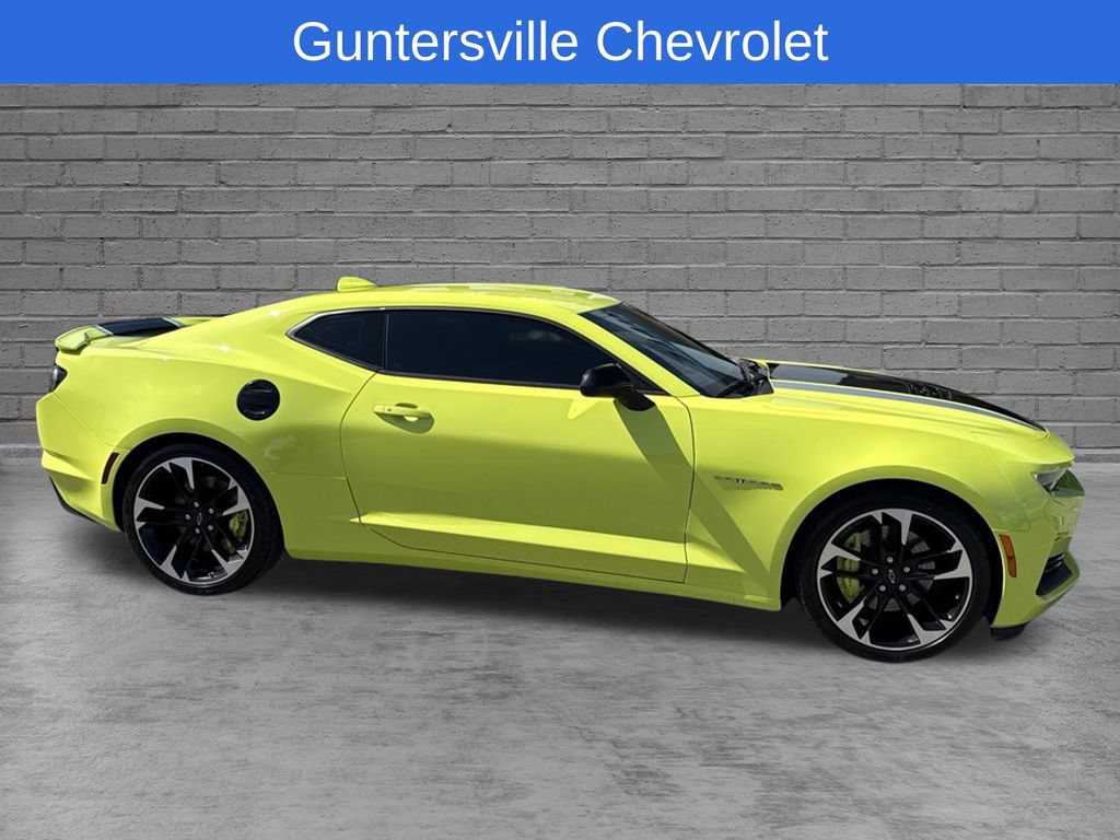 Used 2020 Chevrolet Camaro SS RWD image 1