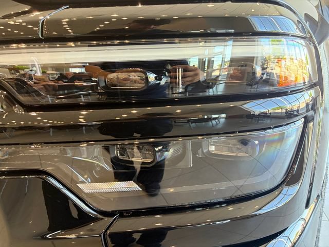 New 2026 RAM 2500 Laramie w/ Night Edition AWD/4WD image 9