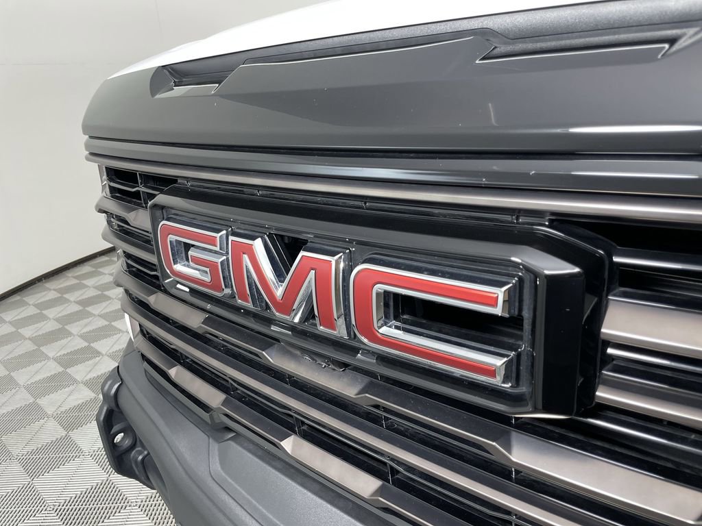 Used 2025 GMC Sierra 1500 AT4X image 32
