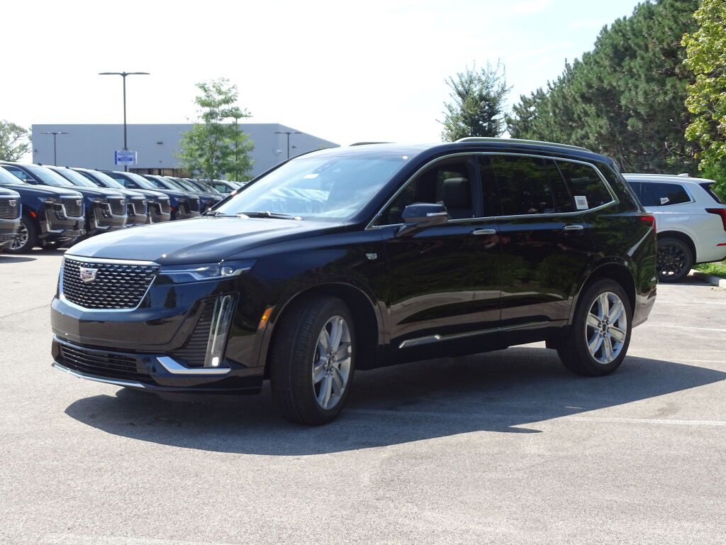 New 2025 Cadillac XT6 Luxury image 15