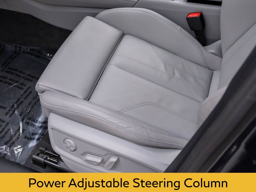 Used 2024 Audi Q5 e Premium Plus w/ Premium Plus Package image 15