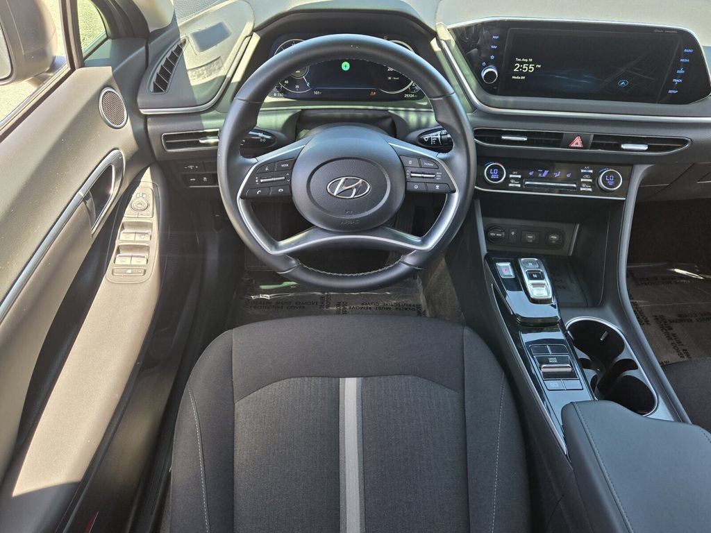 Certified 2023 Hyundai Sonata SEL w/ Convenience Package FWD image 13