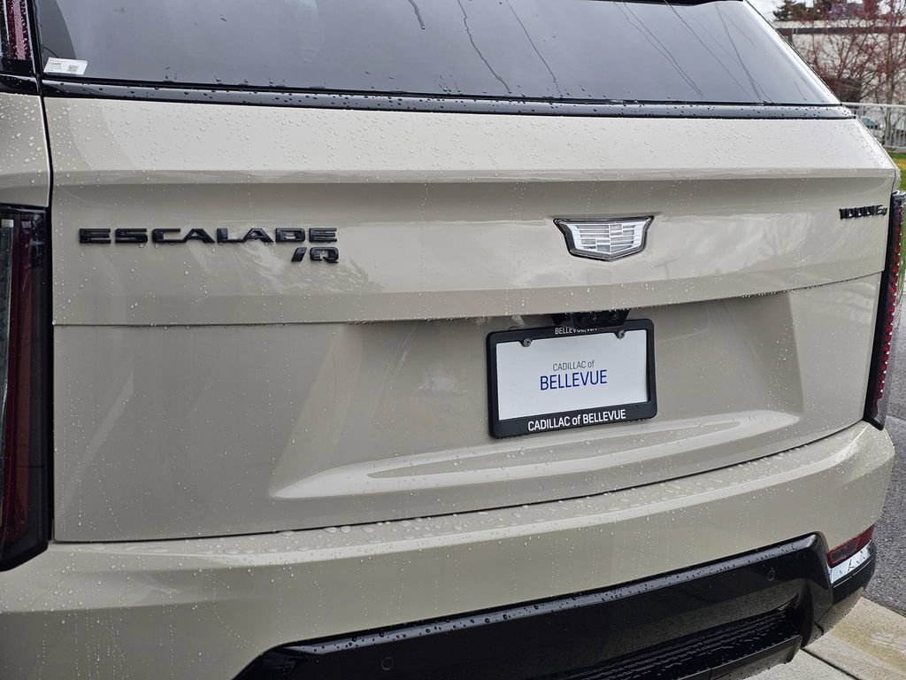 New 2026 Cadillac Escalade IQ Sport 2 w/ LPO, ONYX Package image 15