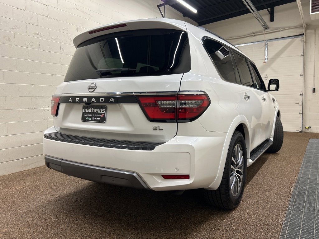 Used 2022 Nissan Armada SL w/ Captain's Chairs Package image 2