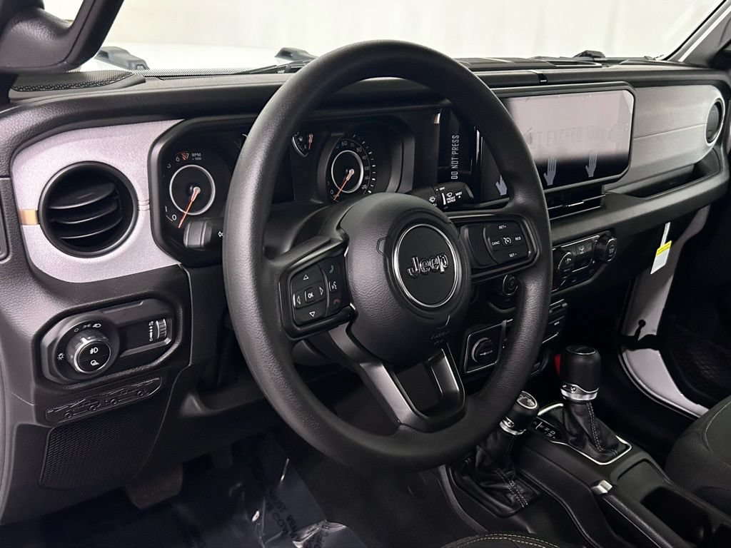 New 2026 Jeep Gladiator Sport AWD/4WD image 11