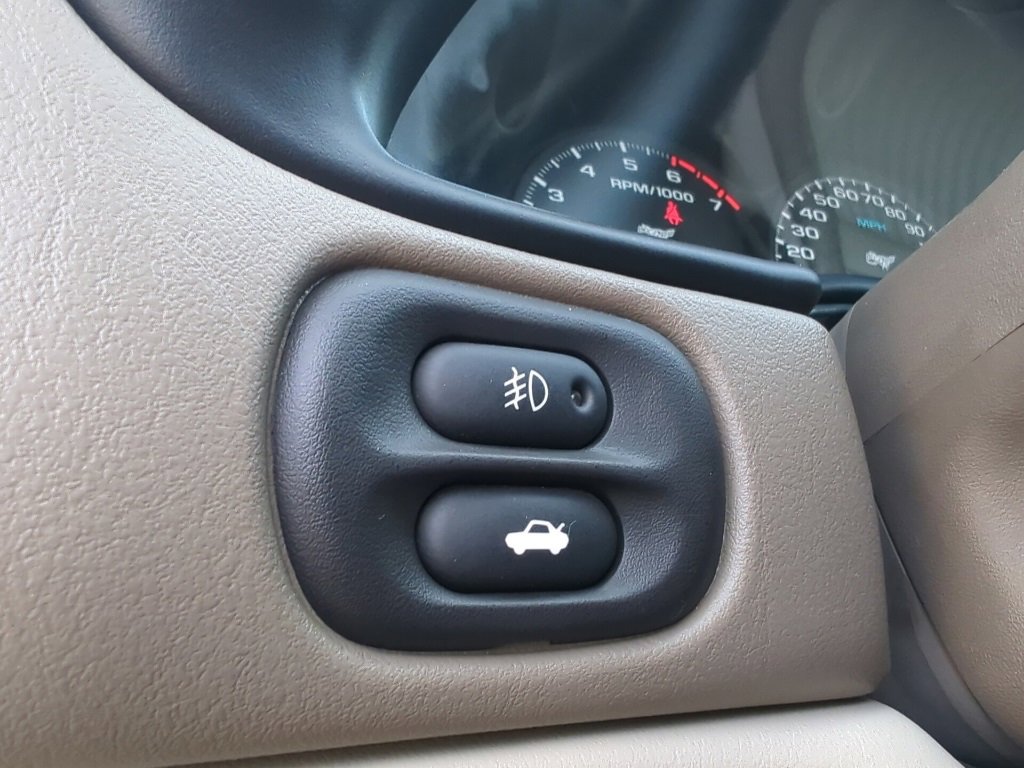 Used 2003 Chevrolet Corvette Convertible w/ Preferred Equipment Group1 image 20