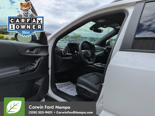 Used 2025 Chevrolet Equinox LT w/ Convenience Package II AWD/4WD image 9