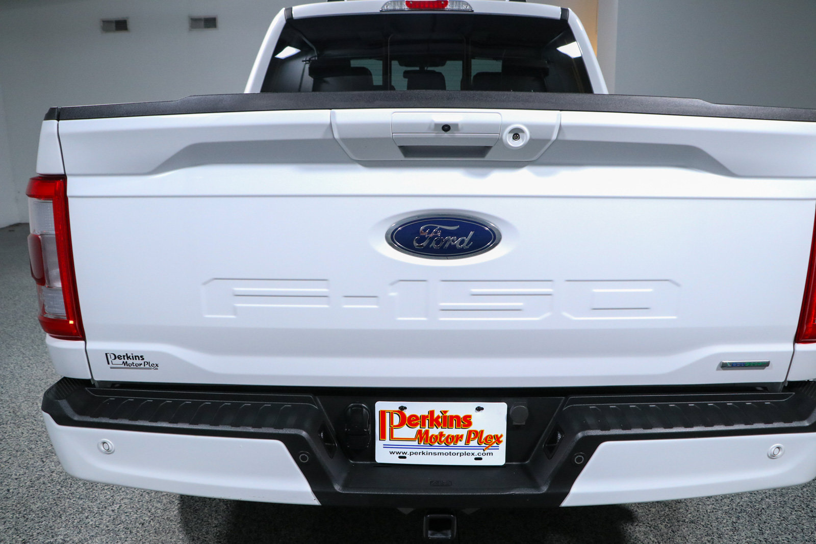 Used 2023 Ford F150 Lariat w/ Equipment Group 502A High AWD/4WD image 9