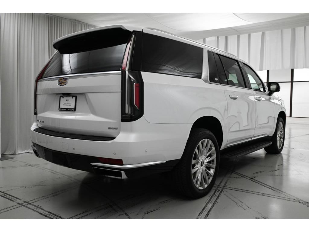 Certified 2024 Cadillac Escalade ESV Premium Luxury w/ LPO, Floor Liner Package AWD/4WD image 7