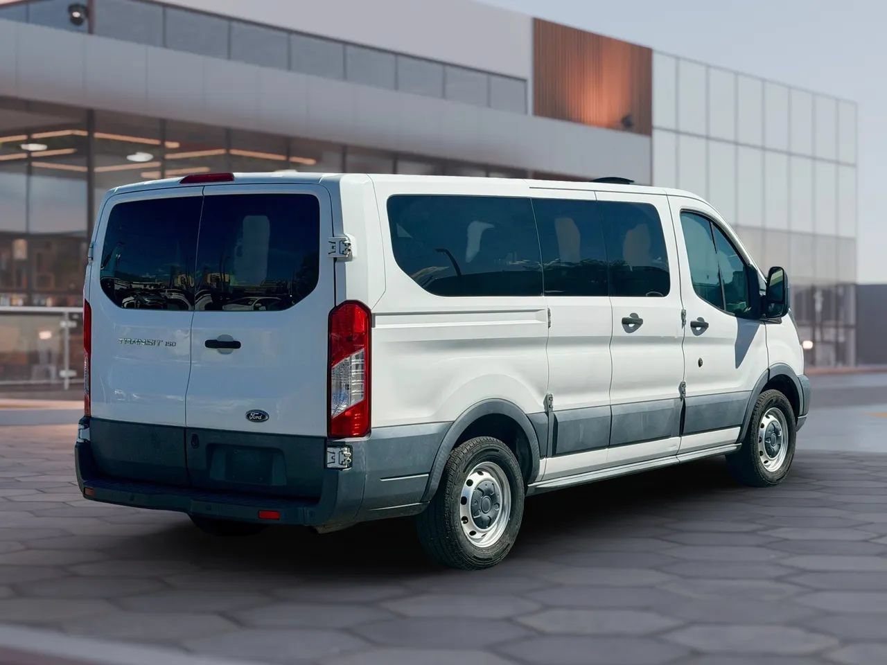 Used 2016 Ford Transit 150 XL RWD image 11