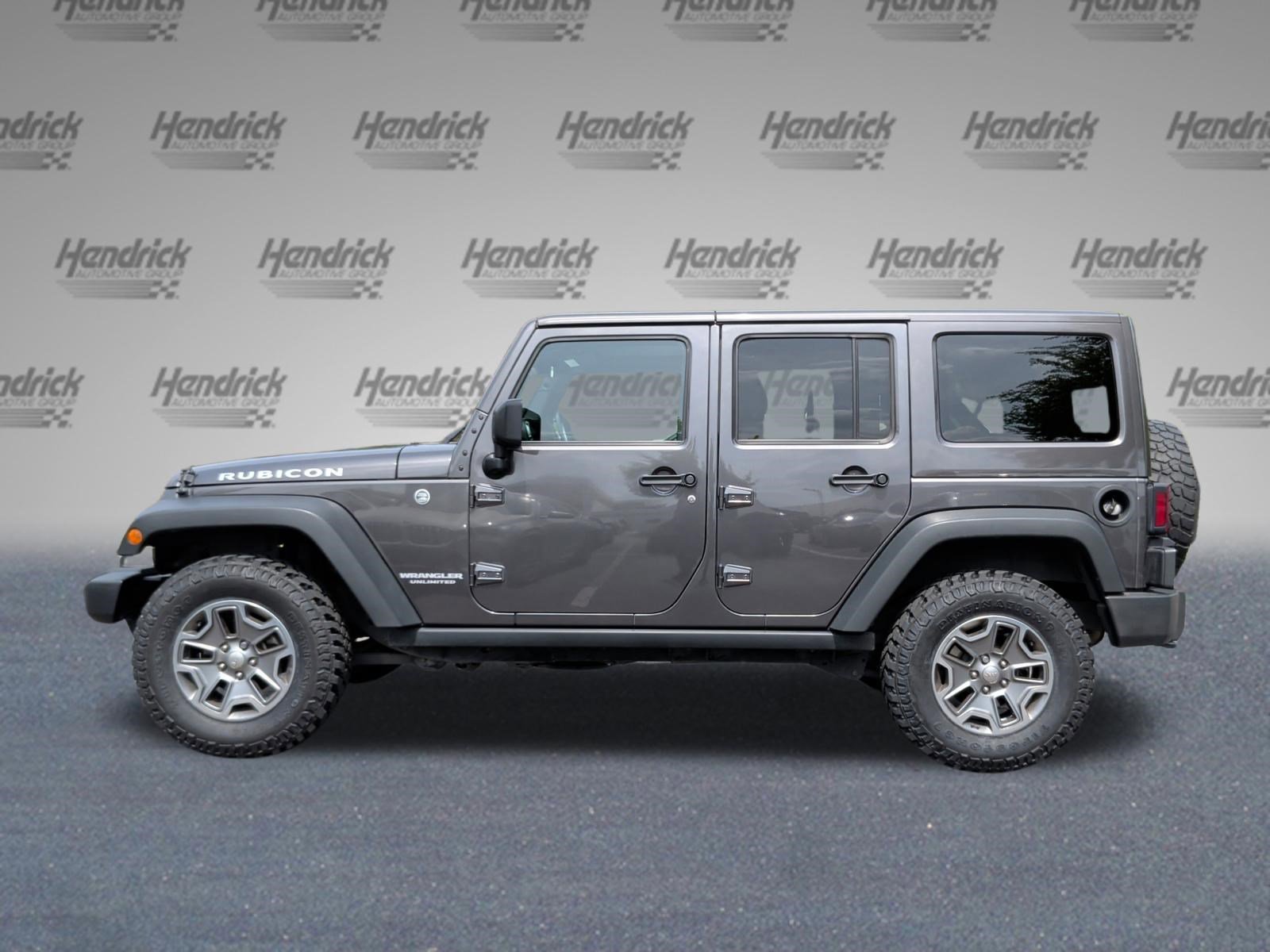 Used 2016 Jeep Wrangler Unlimited Rubicon w/ Connectivity Group image 10