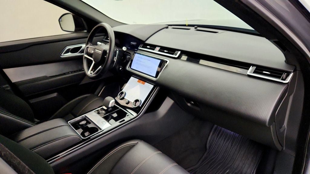 Used 2021 Land Rover Range Rover Velar R-Dynamic S AWD/4WD image 27
