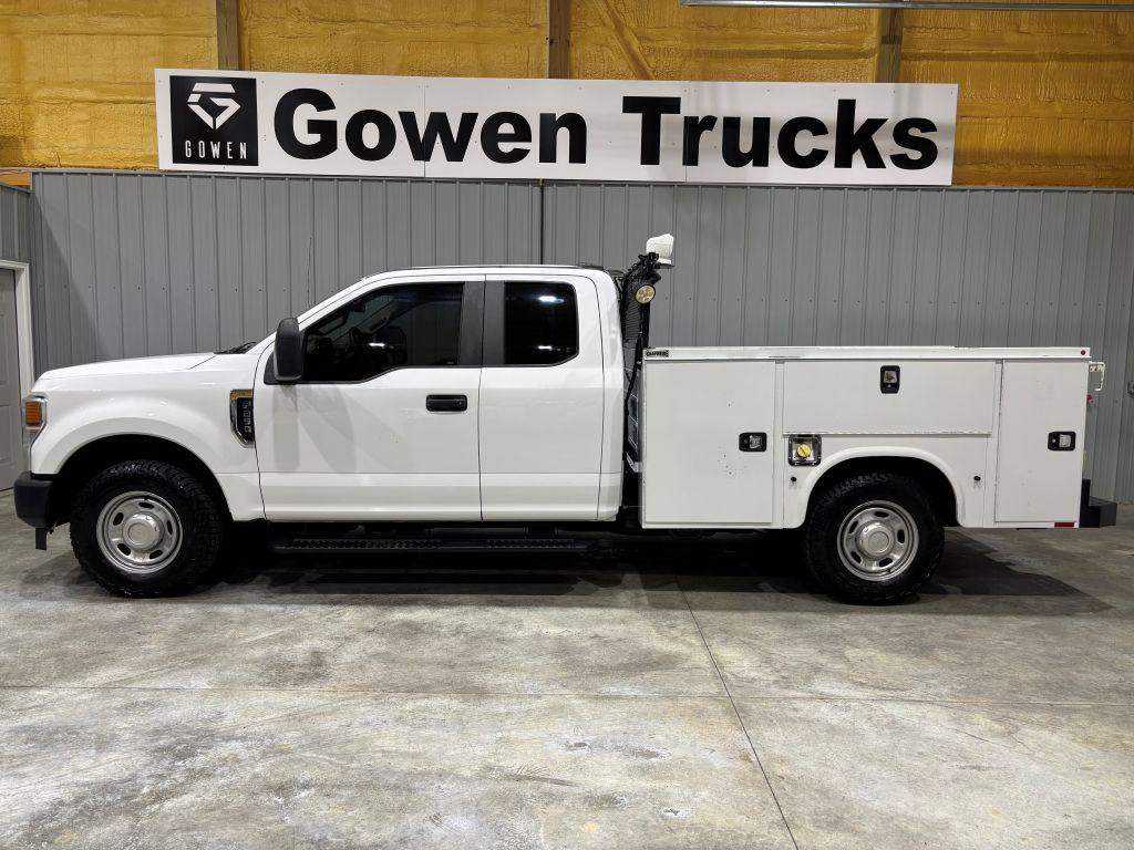 Used 2021 Ford F250 XL w/ Power Equipment Group RWD image 2